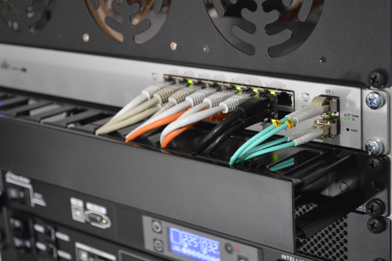 UK data centre server hardware